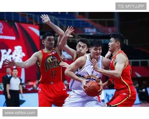 北京排球队以76分领跑世锦赛积分榜展现强劲实力